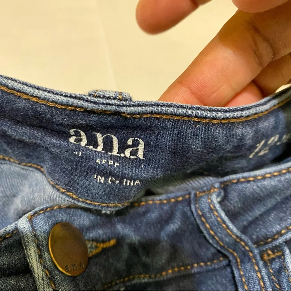a.n.a Dark Blue Women's Jigging Jeans